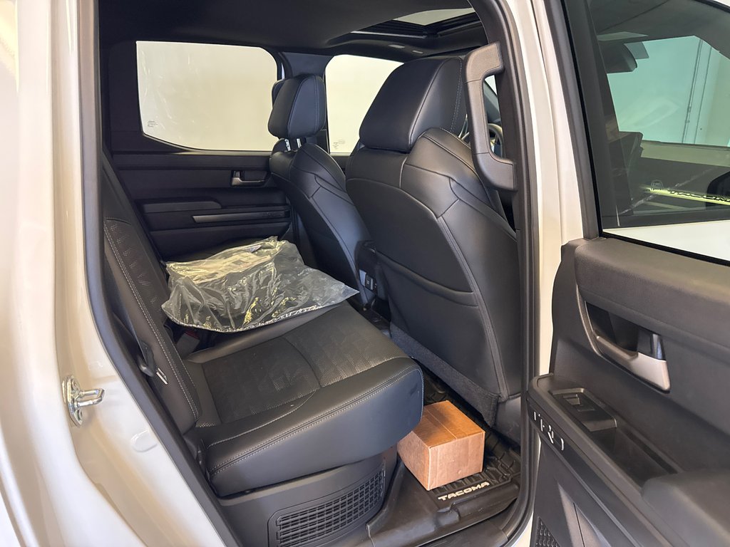 Toyota Tacoma TRD Hybrid *DÉMONSTRATEUR* 2025 à Richmond, Québec - 19 - w1024h768px