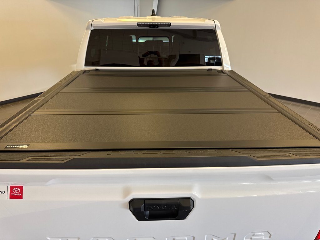 Toyota Tacoma TRD Hybrid *DÉMONSTRATEUR* 2025 à Richmond, Québec - 18 - w1024h768px