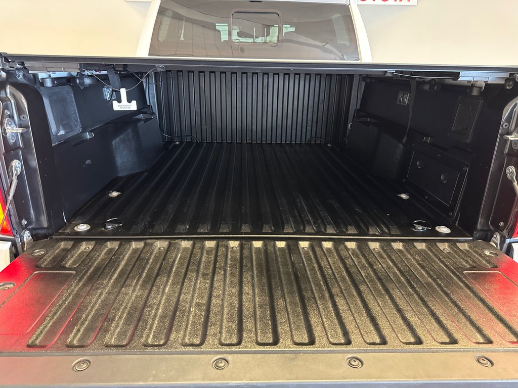 Toyota Tacoma TRD Hybrid *DÉMONSTRATEUR* 2025 à Richmond, Québec - 17 - w1024h768px