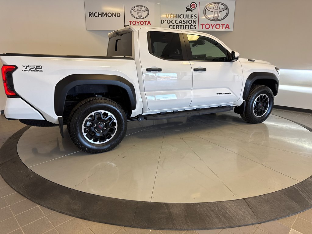 Toyota Tacoma TRD Hybrid *DÉMONSTRATEUR* 2025 à Richmond, Québec - 9 - w1024h768px