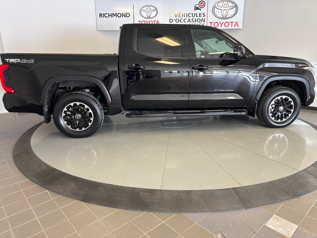 2022 Toyota Tundra SR5 TRD *TRÈS BEAU CAMION* in Richmond, Quebec - 10 - w1024h768px