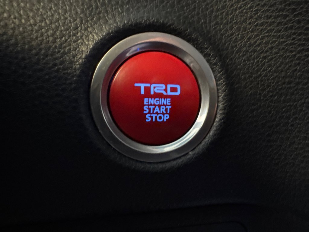 2022 Toyota Tundra SR5 TRD *TRÈS BEAU CAMION* in Richmond, Quebec - 25 - w1024h768px