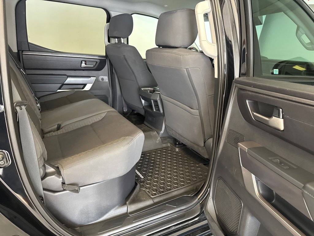 2022 Toyota Tundra SR5 TRD *TRÈS BEAU CAMION* in Richmond, Quebec - 18 - w1024h768px