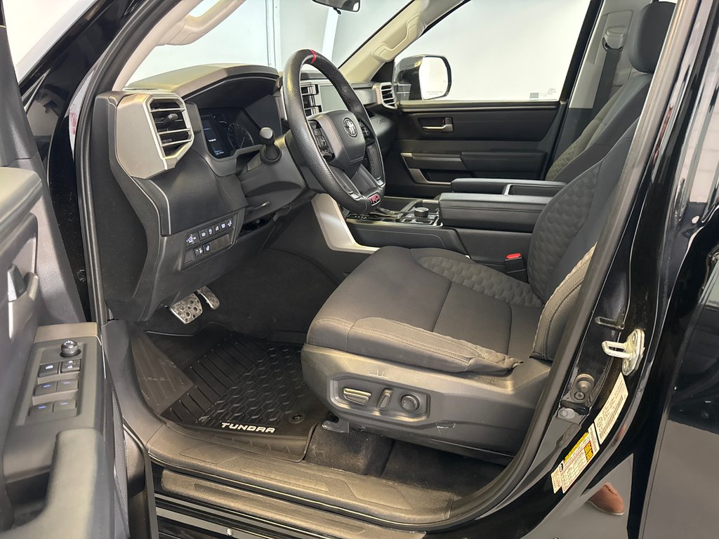 2022 Toyota Tundra SR5 TRD *TRÈS BEAU CAMION* in Richmond, Quebec - 16 - w1024h768px