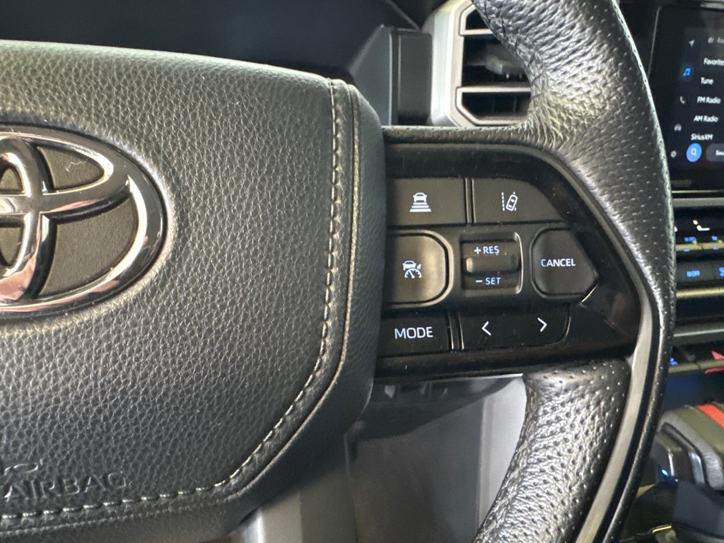 2022 Toyota Tundra SR5 TRD *TRÈS BEAU CAMION* in Richmond, Quebec - 28 - w1024h768px