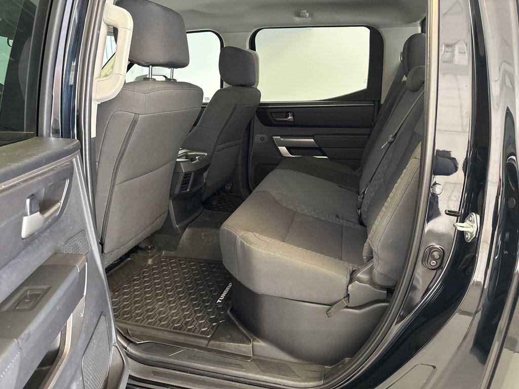 2022 Toyota Tundra SR5 TRD *TRÈS BEAU CAMION* in Richmond, Quebec - 17 - w1024h768px