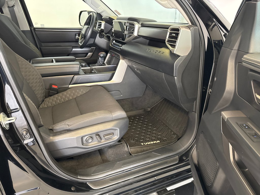 2022 Toyota Tundra SR5 TRD *TRÈS BEAU CAMION* in Richmond, Quebec - 19 - w1024h768px