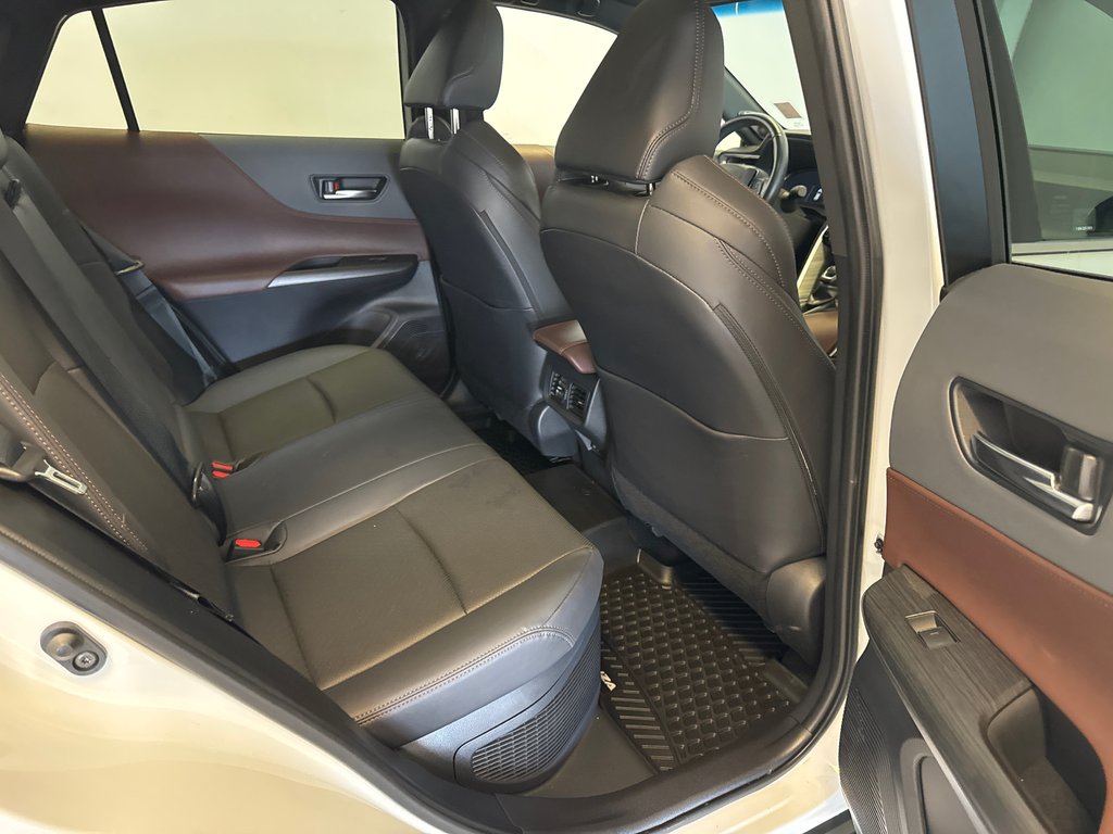 2024 Toyota Venza HYBRIDE LIMITED AWD *TRÈS BEAU VÉHICULE* in Richmond, Quebec - 19 - w1024h768px