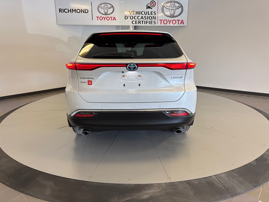 2024 Toyota Venza HYBRIDE LIMITED AWD *TRÈS BEAU VÉHICULE* in Richmond, Quebec - 7 - w1024h768px