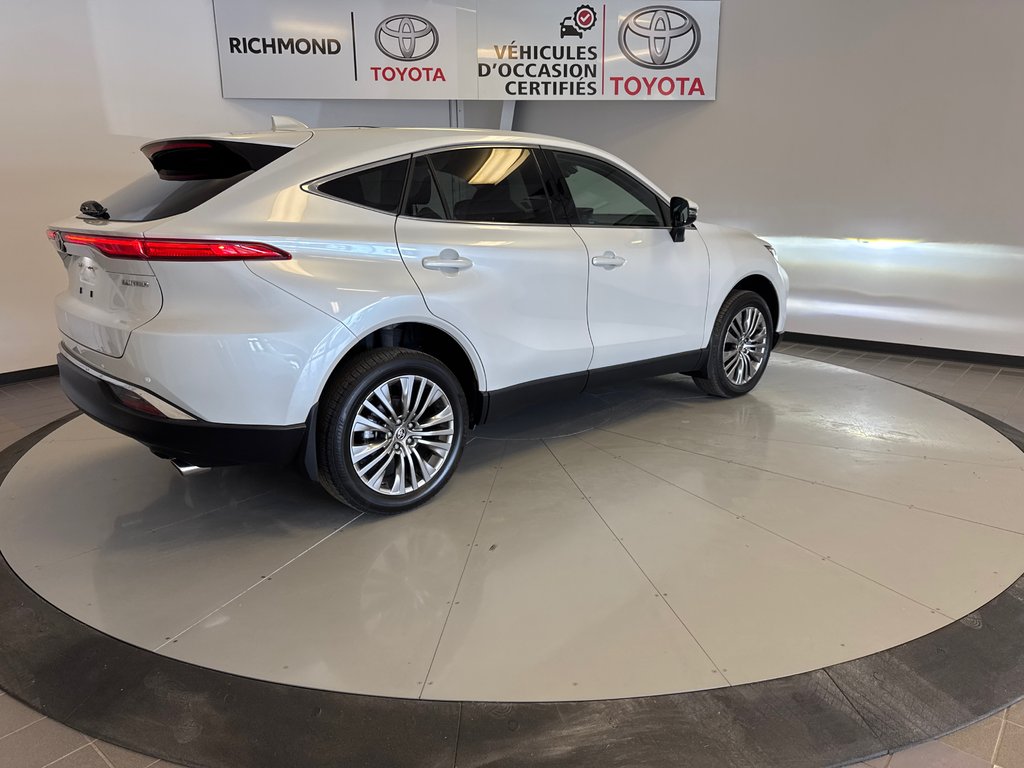 2024 Toyota Venza HYBRIDE LIMITED AWD *TRÈS BEAU VÉHICULE* in Richmond, Quebec - 9 - w1024h768px