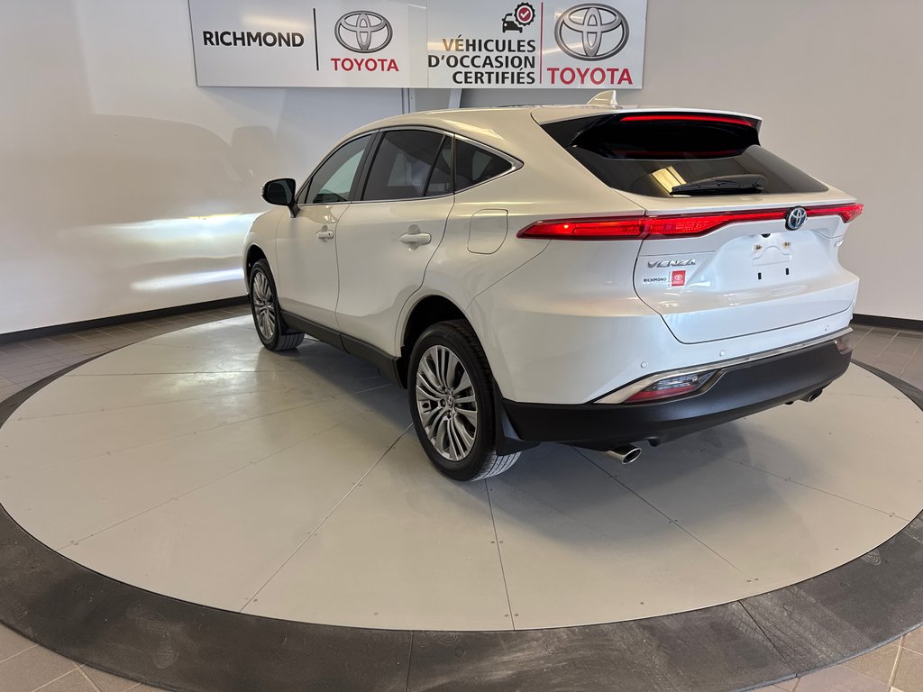 2024 Toyota Venza HYBRIDE LIMITED AWD *TRÈS BEAU VÉHICULE* in Richmond, Quebec - 6 - w1024h768px