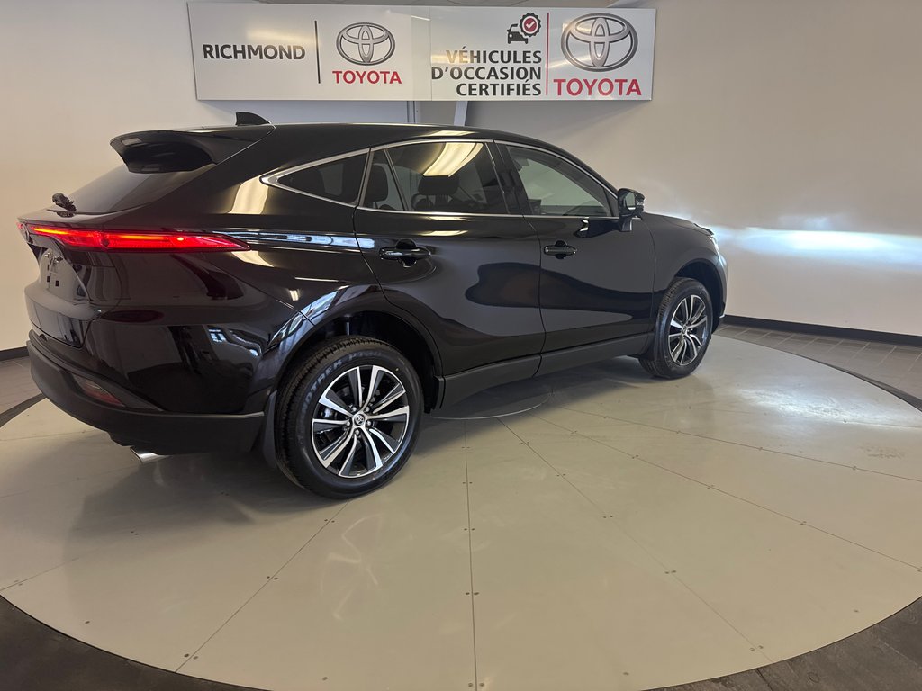 Toyota Venza LE AWD *BAS KILOMÉTRAGE* 2024 à Richmond, Québec - 9 - w1024h768px