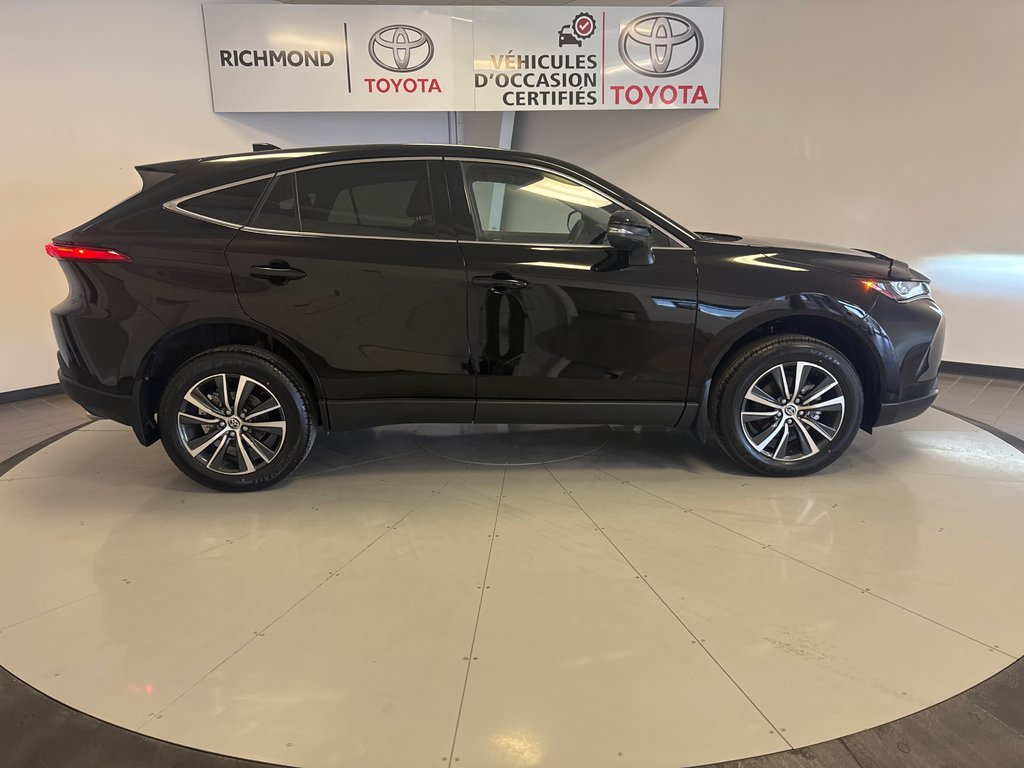 Toyota Venza LE AWD *BAS KILOMÉTRAGE* 2024 à Richmond, Québec - 10 - w1024h768px