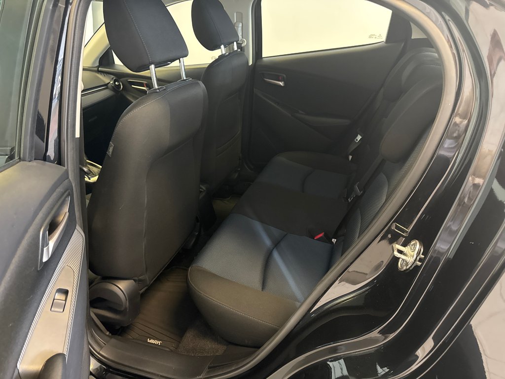 Toyota Yaris Hatchback *AUTOMATIQUE + BAS KILOMETRAGE* 2020 à Richmond, Québec - 16 - w1024h768px