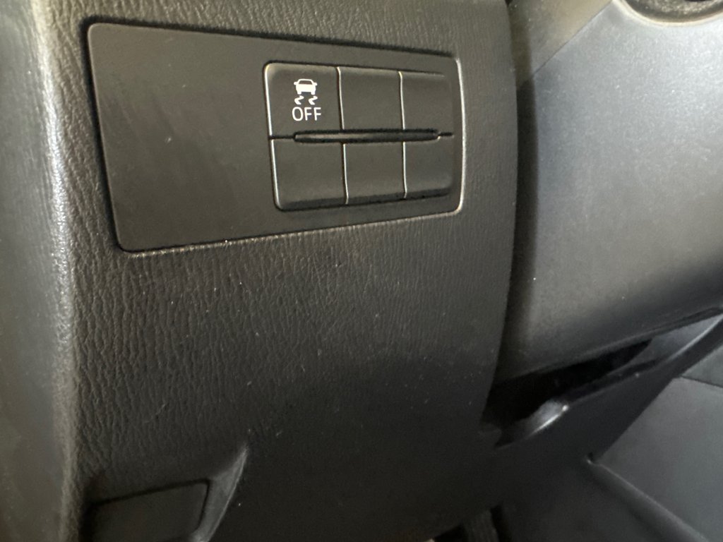 Toyota Yaris Hatchback *AUTOMATIQUE + BAS KILOMETRAGE* 2020 à Richmond, Québec - 28 - w1024h768px