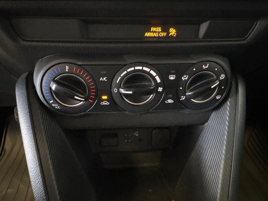 Toyota Yaris Hatchback *AUTOMATIQUE + BAS KILOMETRAGE* 2020 à Richmond, Québec - 23 - w1024h768px