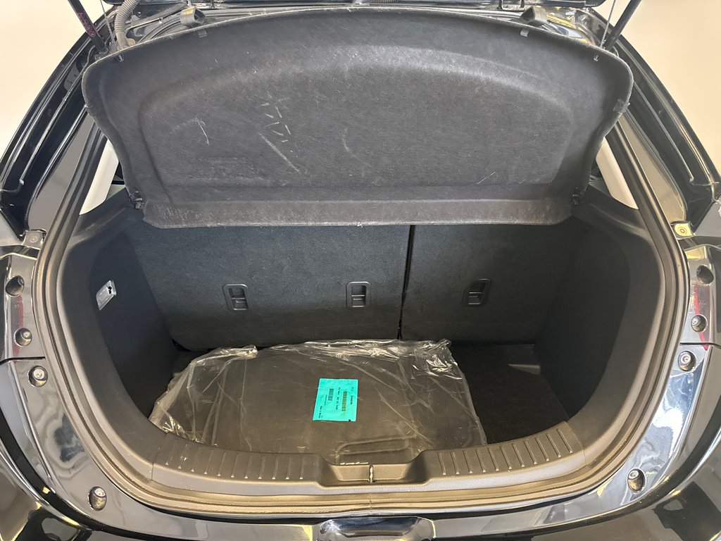 Toyota Yaris Hatchback *AUTOMATIQUE + BAS KILOMETRAGE* 2020 à Richmond, Québec - 17 - w1024h768px