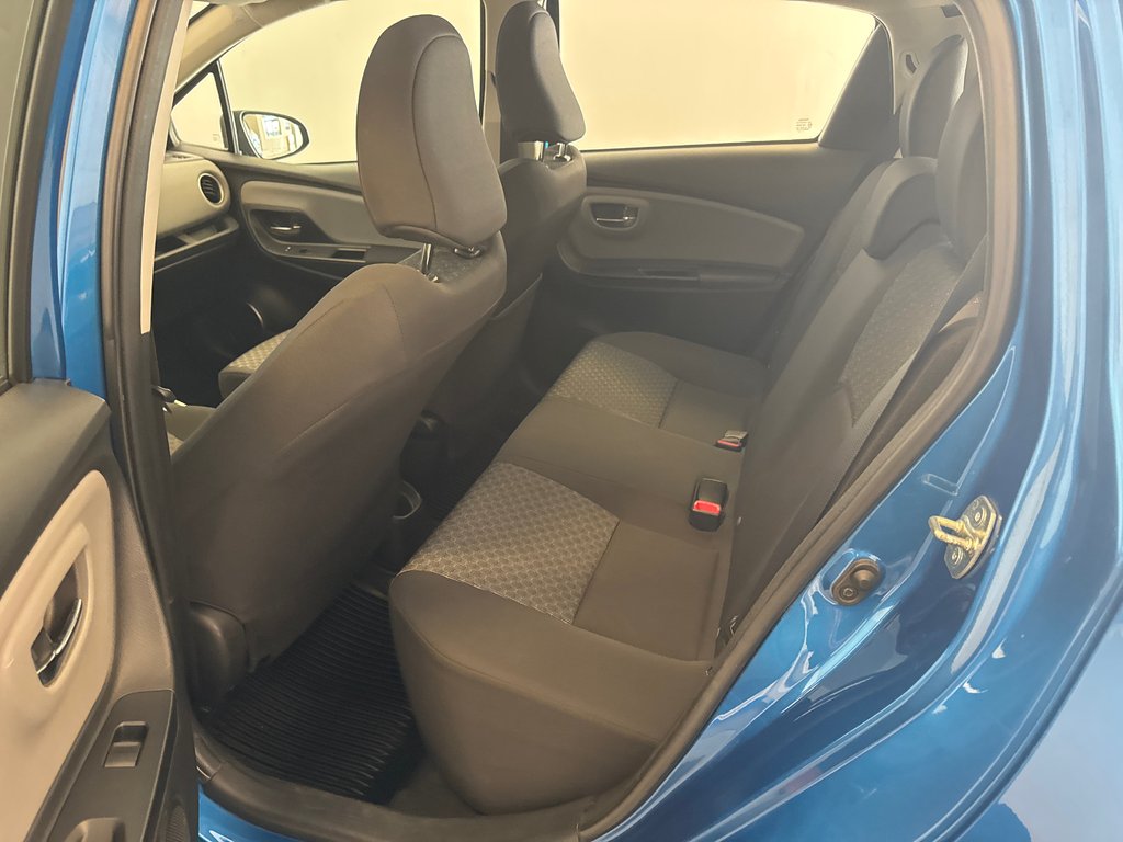 Toyota Yaris LE Gr:B  AUTOMATIQUE *SEULEMENT 49,500 KM* 2015 à Richmond, Québec - 19 - w1024h768px