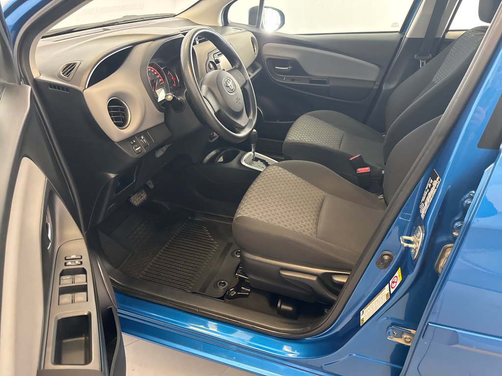 Toyota Yaris LE Gr:B  AUTOMATIQUE *SEULEMENT 49,500 KM* 2015 à Richmond, Québec - 18 - w1024h768px