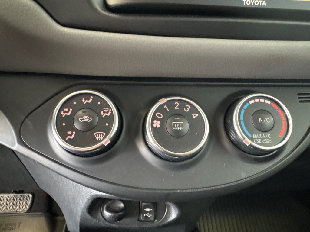 Toyota Yaris LE Gr:B  AUTOMATIQUE *SEULEMENT 49,500 KM* 2015 à Richmond, Québec - 23 - w1024h768px