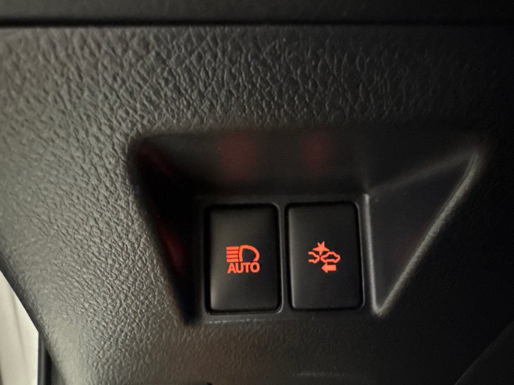 Toyota Yaris LE GROUPE ÉLECTRIQUE +BAS KILOMÉTRAGE 2017 à Richmond, Québec - 28 - w1024h768px