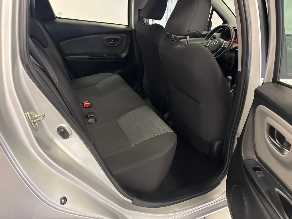 Toyota Yaris LE GROUPE ÉLECTRIQUE +BAS KILOMÉTRAGE 2017 à Richmond, Québec - 18 - w1024h768px