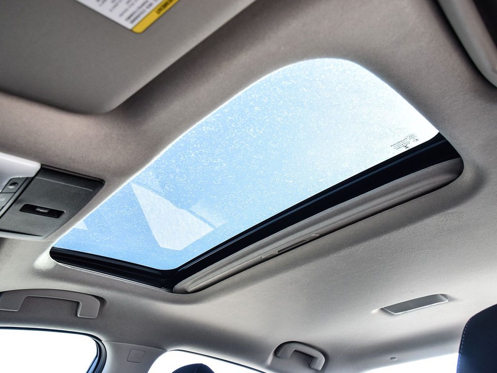 2024  Sentra SV Moonroof in Hannon, Ontario - 14 - w1024h768px