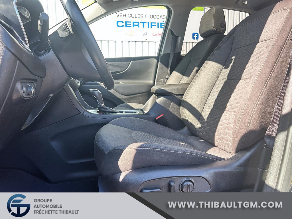 2018 Chevrolet Equinox LT AWD in Montmagny, Quebec - 7 - w1024h768px