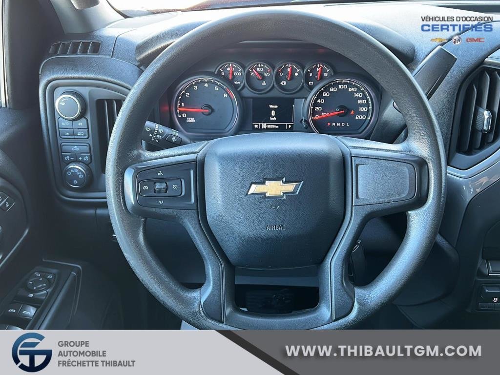 Chevrolet Silverado 1500  2019 à Montmagny, Québec - 11 - w1024h768px
