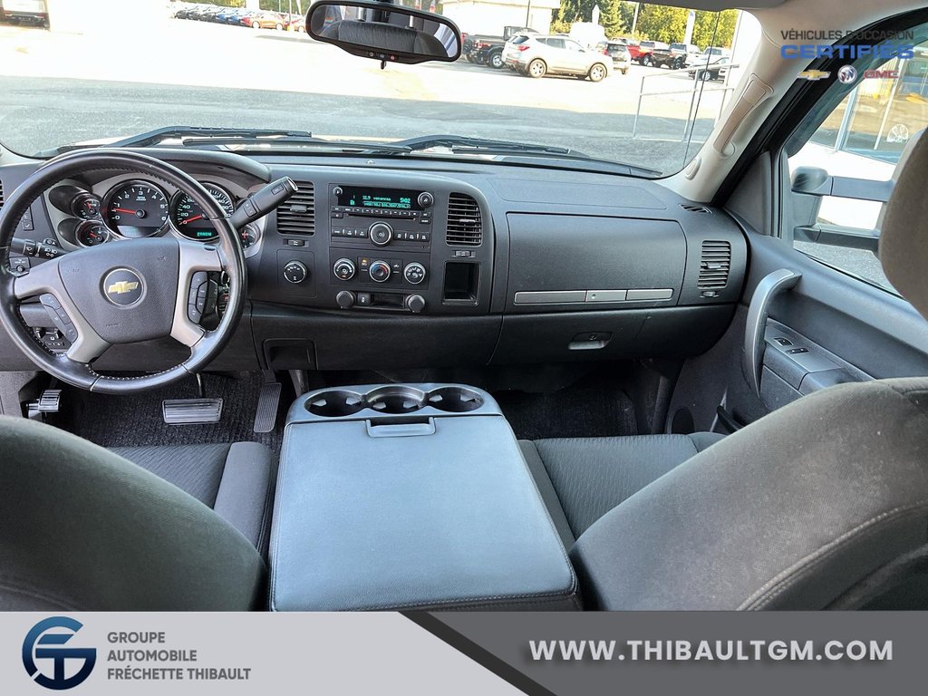 2013 Chevrolet SILVERADO  PICK-UP QUATRE PORTES À CABI in Montmagny, Quebec - 9 - w1024h768px