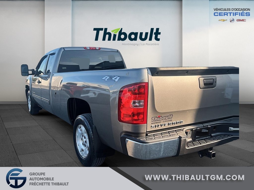 2013 Chevrolet SILVERADO  PICK-UP QUATRE PORTES À CABI in Montmagny, Quebec - 4 - w1024h768px