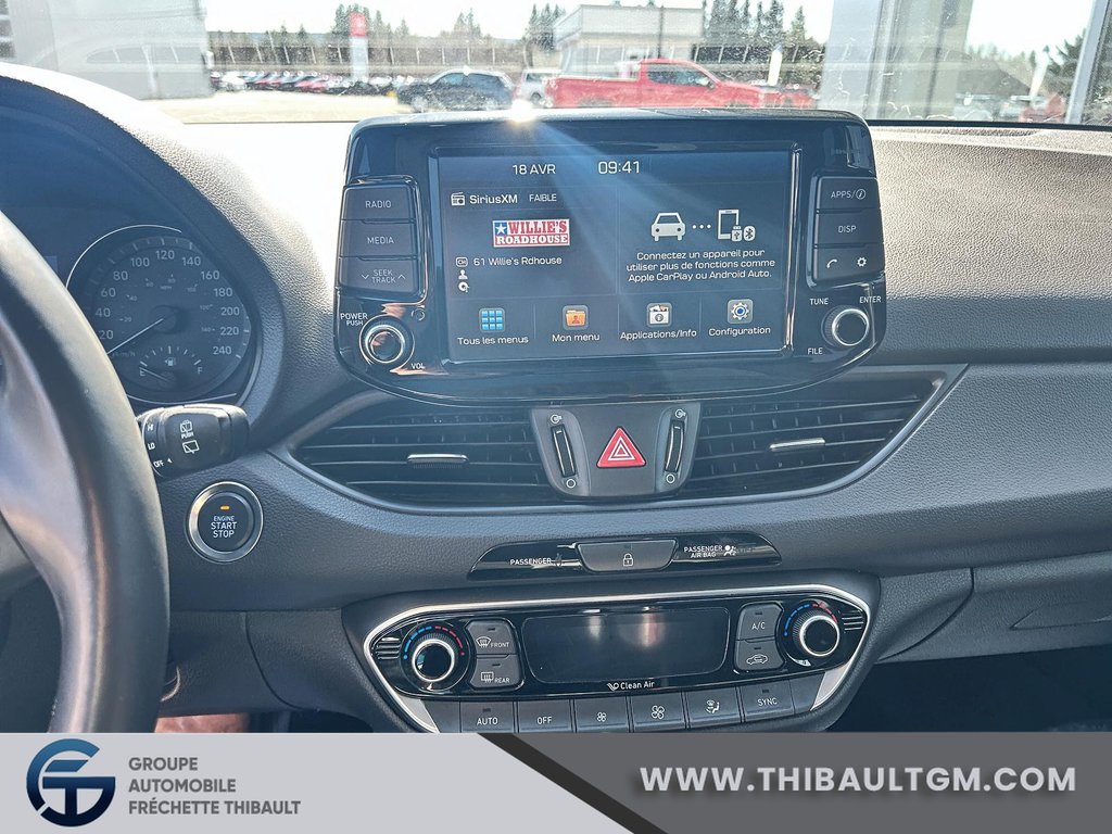 Hyundai Elantra  2018 à Montmagny, Québec - 12 - w1024h768px
