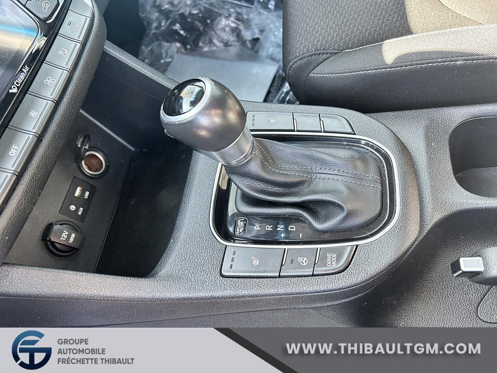 Hyundai Elantra  2018 à Montmagny, Québec - 13 - w1024h768px