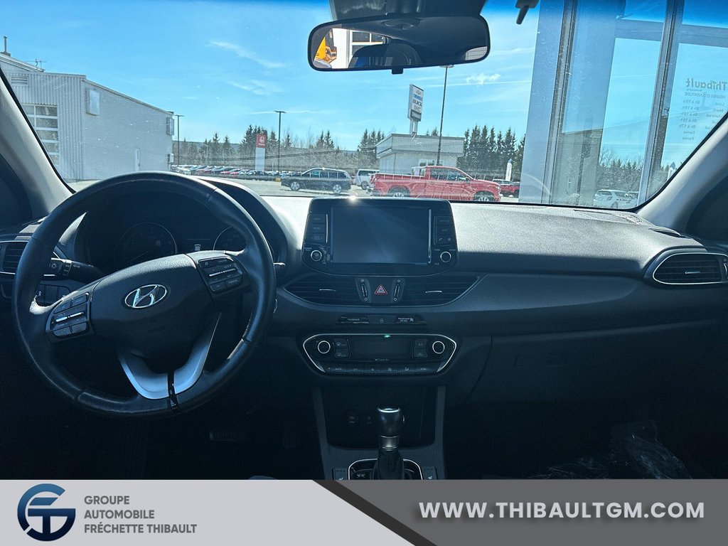 Hyundai Elantra  2018 à Montmagny, Québec - 8 - w1024h768px