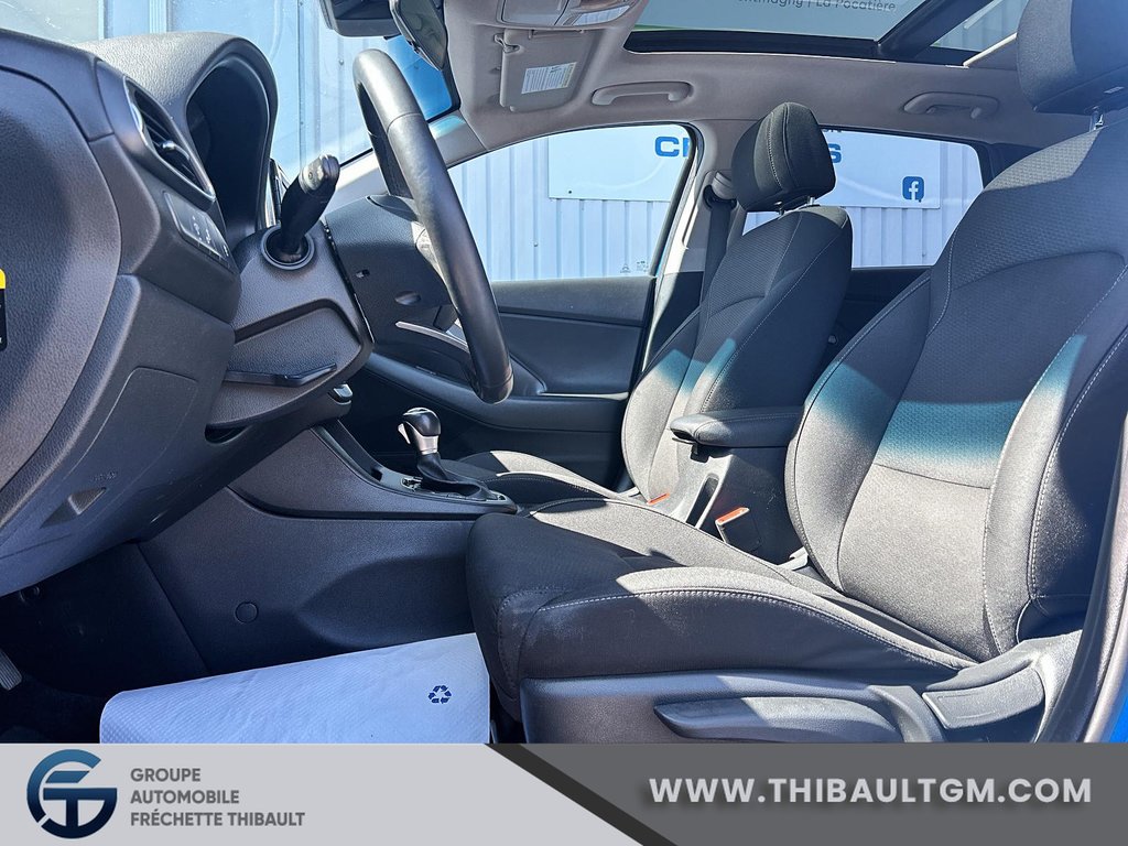 Hyundai Elantra  2018 à Montmagny, Québec - 7 - w1024h768px