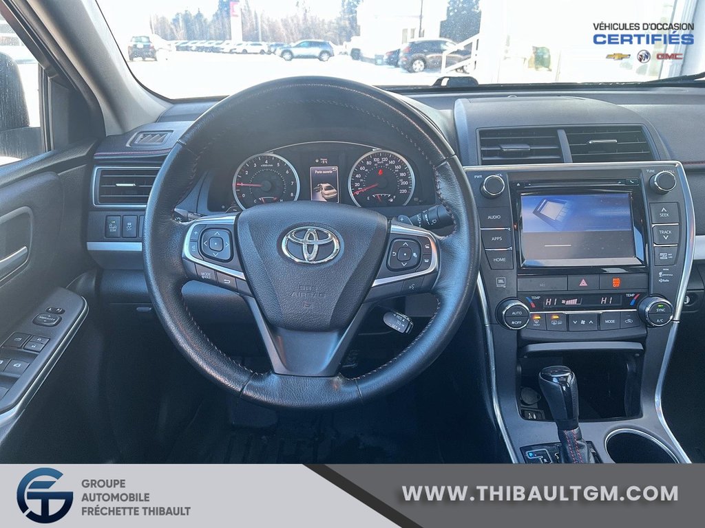 2015 Toyota Camry in Montmagny, Quebec - 10 - w1024h768px