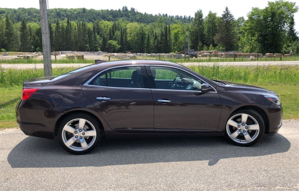 Hamilton Chevrolet Buick GMC Ltee in Wakefield 2015 Chevrolet Malibu