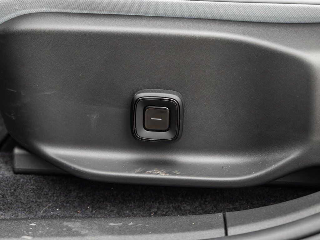 2025 Volvo EX30 Ultra-7