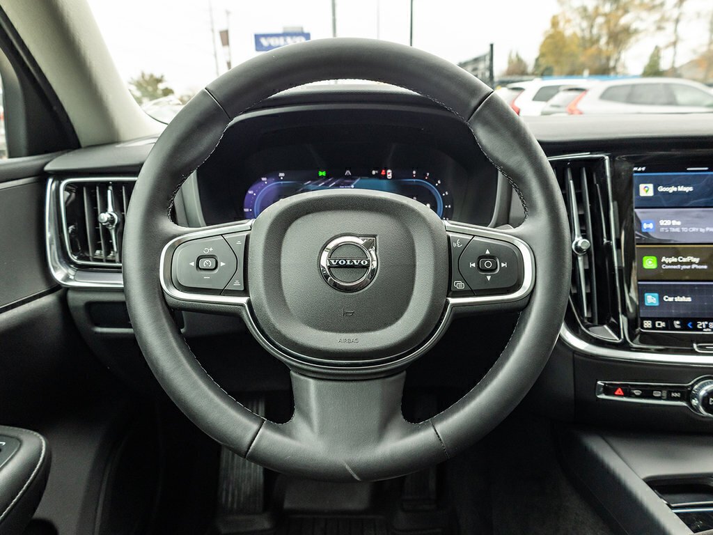 2024 Volvo S60 Core Dark Theme-7