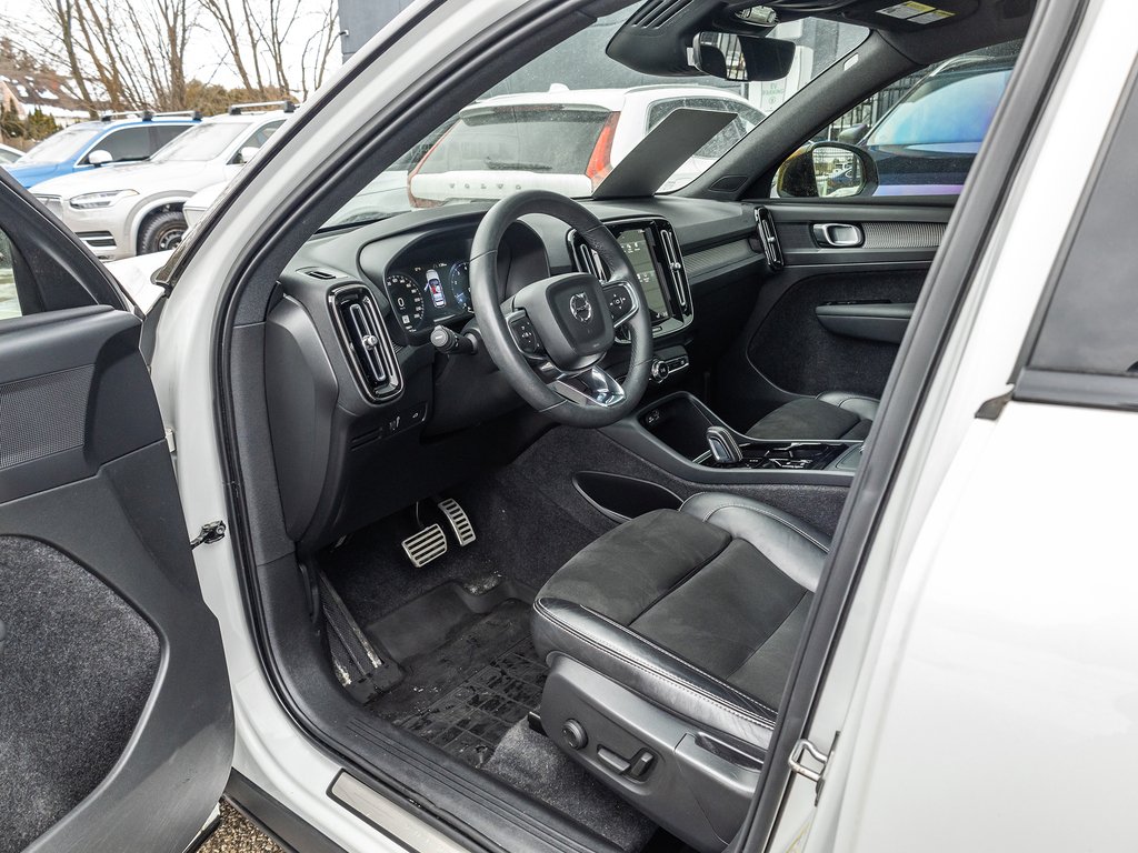 2022 Volvo XC40 R-Design-7