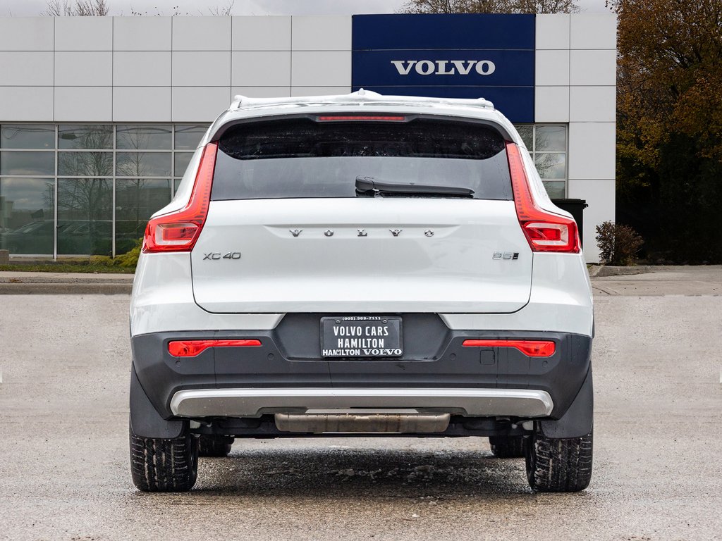 2025 Volvo XC40 Core Bright Theme-5