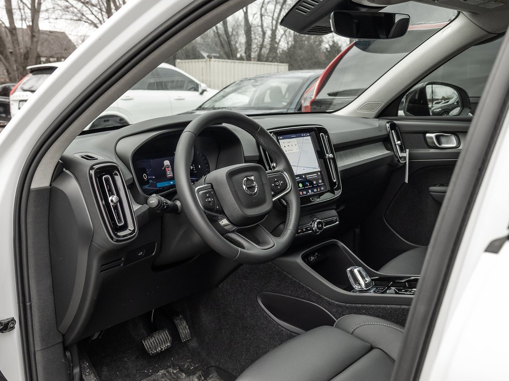 2026 Volvo XC40 Plus Dark Theme-6