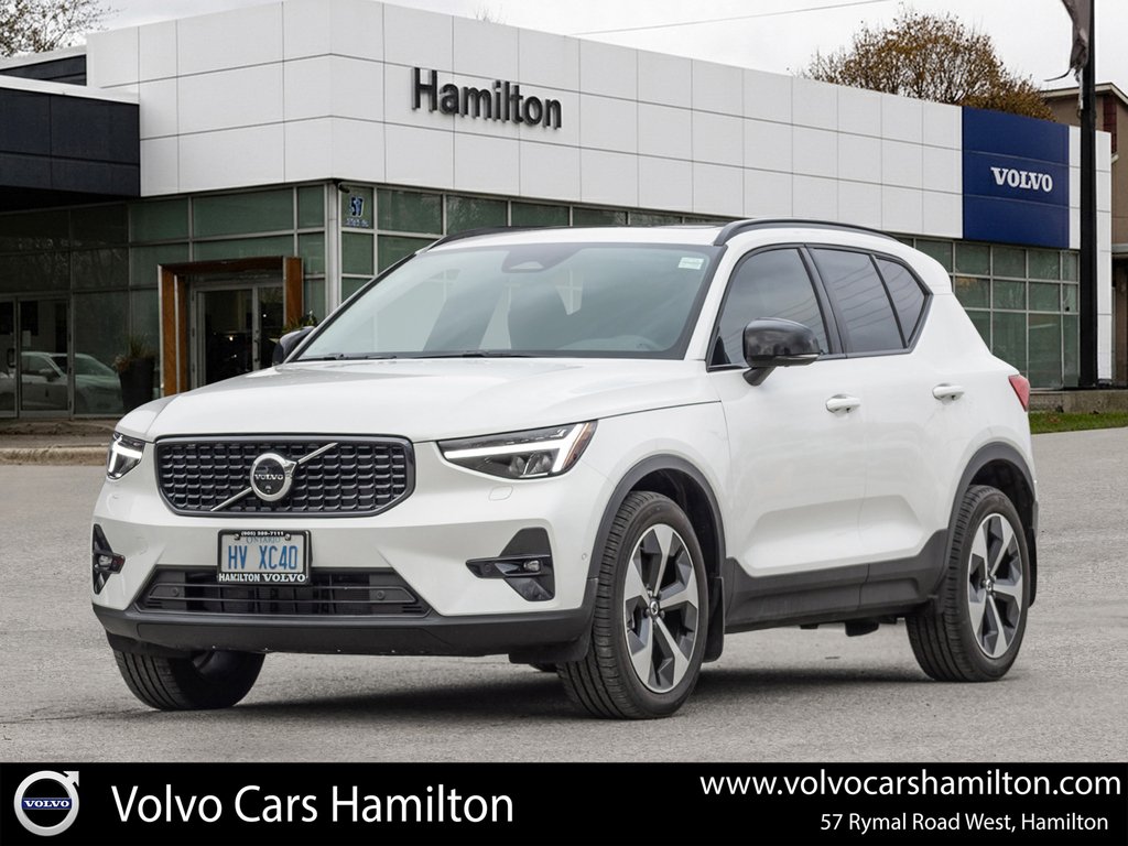 2026 Volvo XC40 Plus Dark Theme-0