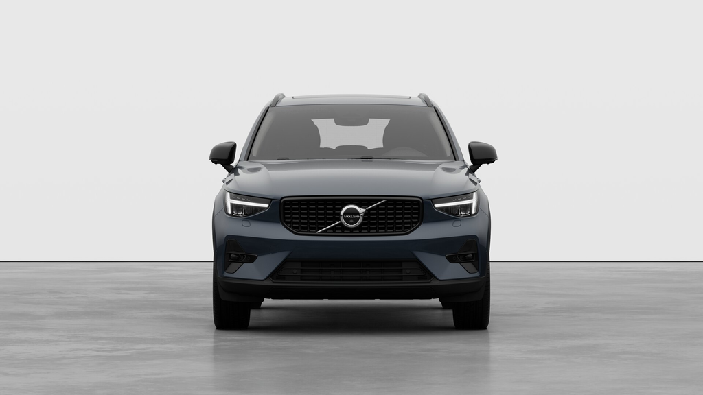 2026 Volvo XC40 Plus Dark Theme-4