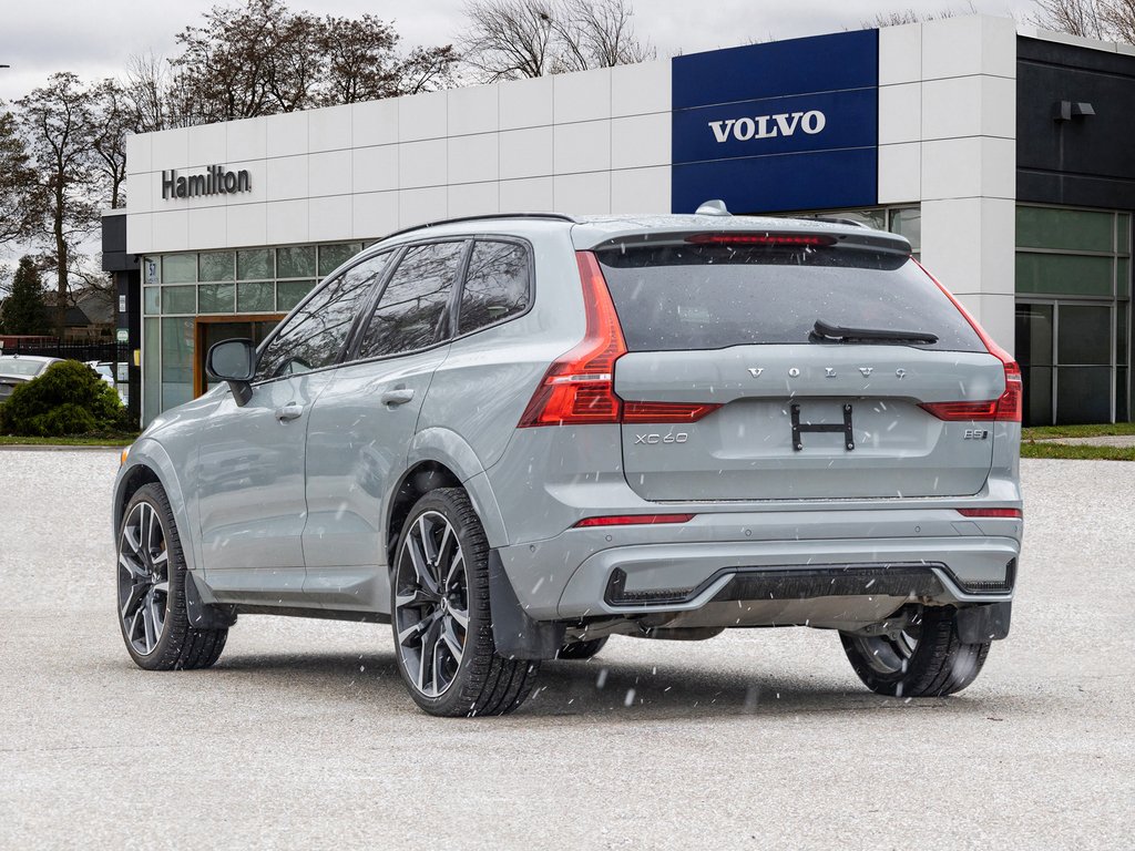 2025 Volvo XC60 Ultra Dark Theme-4