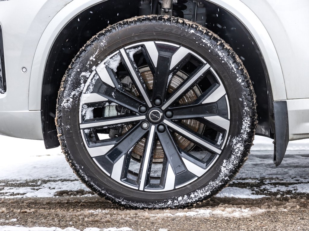 2026 Volvo XC90 Ultra Dark Theme-3