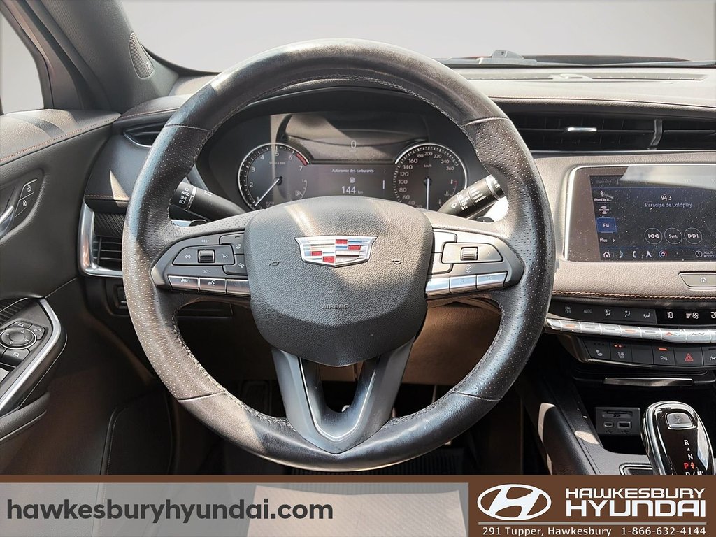 2021 Cadillac XT4 AWD SPORT in Hawkesbury, Ontario - 12 - w1024h768px