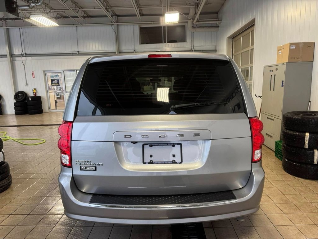 2019 Dodge Grand Caravan Canada Value Package in Hawkesbury, Ontario - 10 - w1024h768px