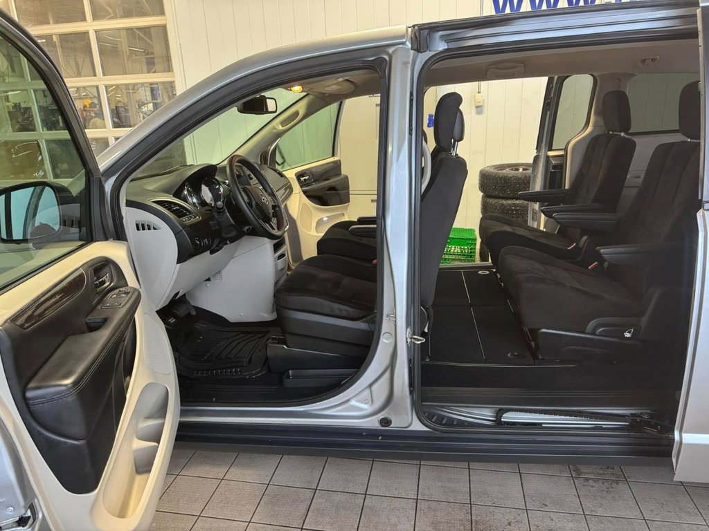 2019 Dodge Grand Caravan Canada Value Package in Hawkesbury, Ontario - 13 - w1024h768px