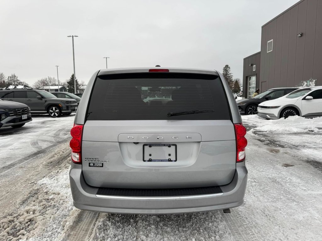 2019 Dodge Grand Caravan Canada Value Package in Hawkesbury, Ontario - 11 - w1024h768px